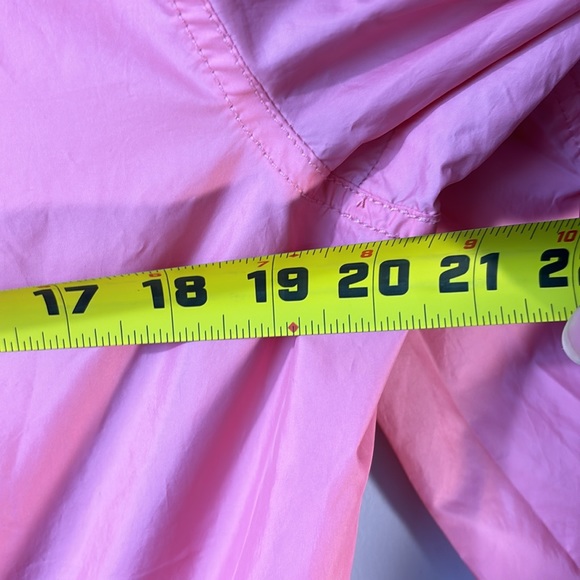 J Crew packable anorak with front packet & hood size medium in gorgeous pink. - Picture 8 of 9